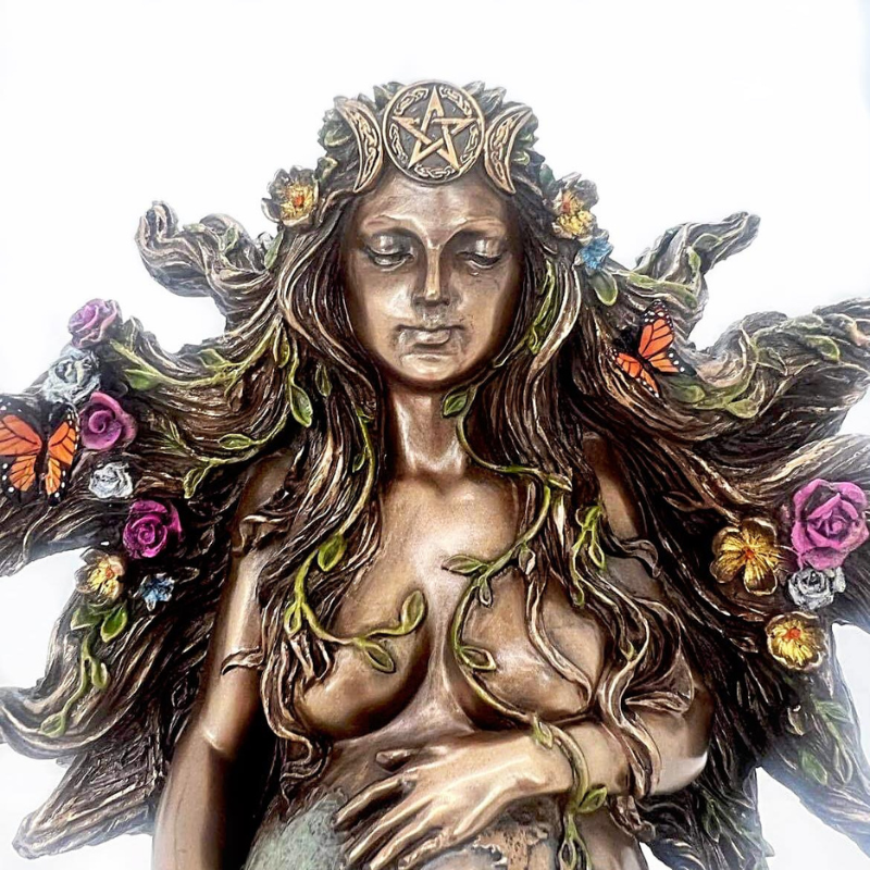 Gaia Goddess - Love is in the Earth